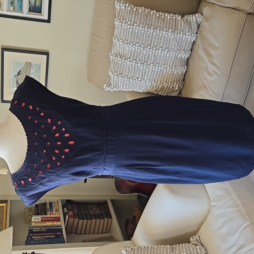 EUC Wms Boden Navy w/ Coral Dress Size 6